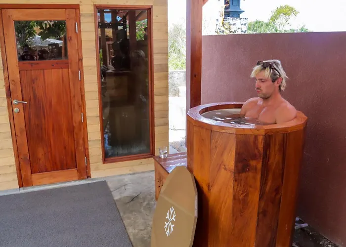 Mad Monkey Hostel Nusa Lembongan