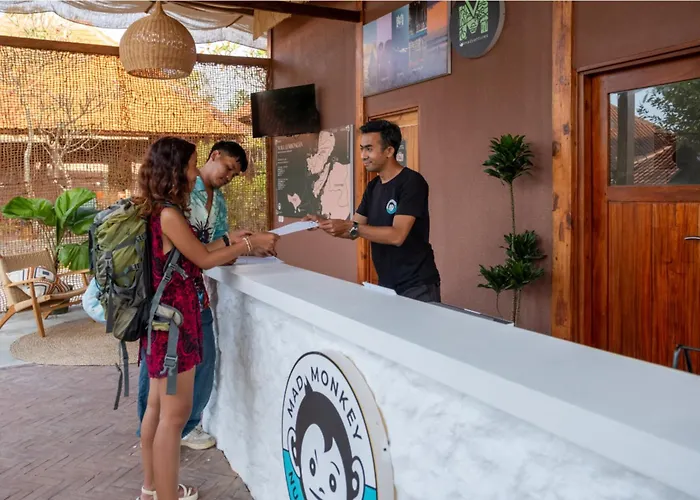 Mad Monkey Hostel Nusa Lembongan